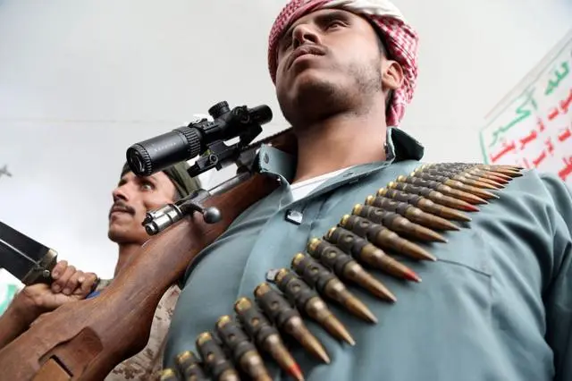 متظاهرون يمنيون يشاركون في احتجاج رفضاً لاستمرار الحصار الذي تقوده السعودية على اليمن، في صنعاء، في 31 يوليو/تموز 2026.