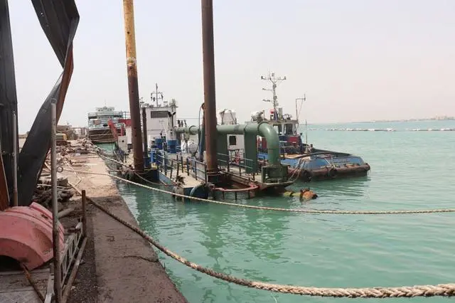 قتلى أجانب في هجوم على سفينة يمنية في البحر الأحمر، والسلطات تحقق في الحادث