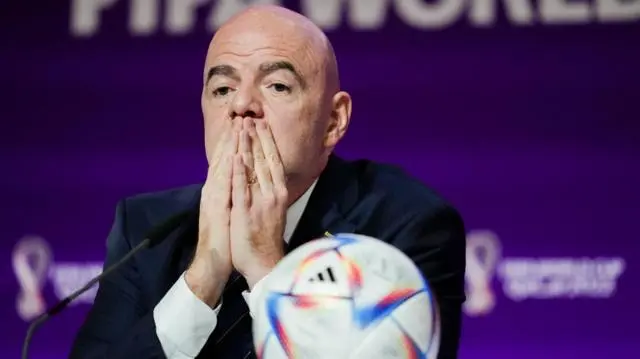 جياني إنفانتينو رئيس الاتحاد الدولي لكرة القدم (فيفا)