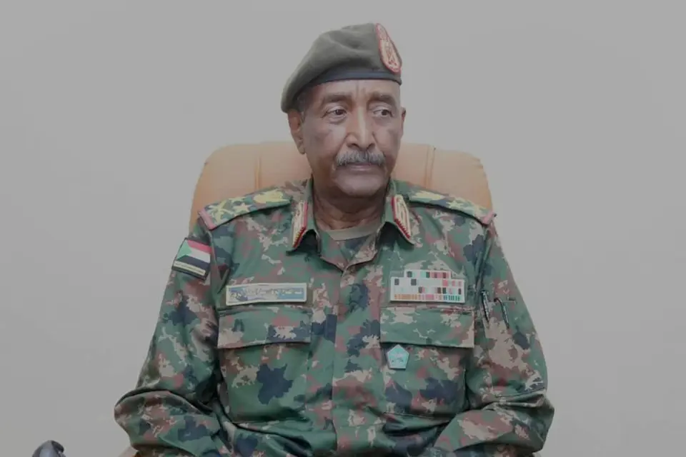 البرهان يتوعد بـ"دحر المتمردين".. والدعم السريع يقتحم منطقة مستريحة في دارفور