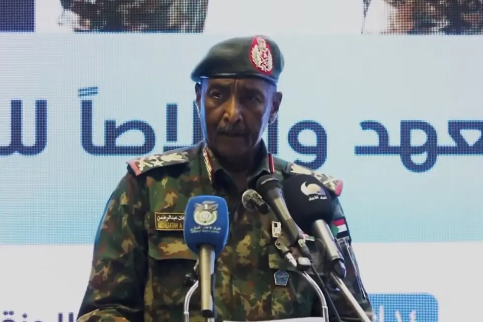 البرهان يتعهد بحصانة للمشاركين في الحوار ويرفض عودة حميدتي للسلطة