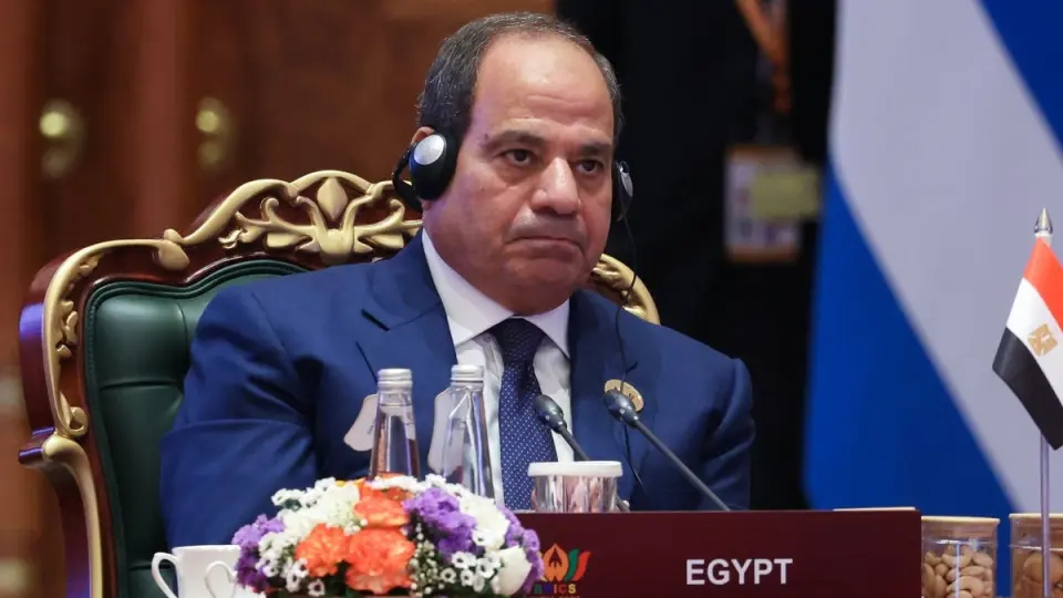 قمة رباعية في مصر تبحث أمن البحر الأحمر ومياه النيل
