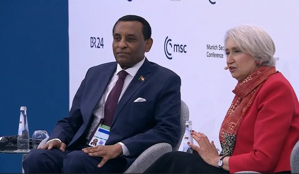 رئيس الوزراء السوداني يطرح مبادرة سلام في ميونخ تتضمن "استسلامًا كاملاً" للدعم السريع