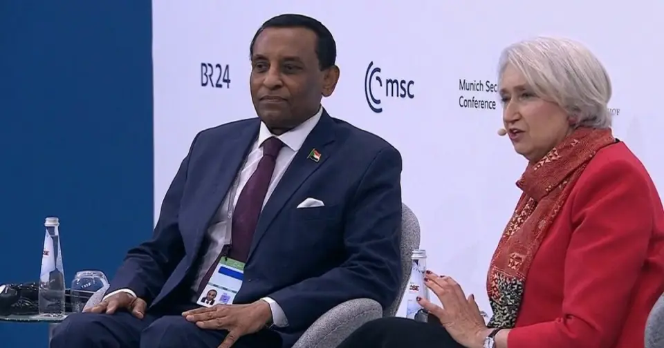 رئيس الوزراء السوداني يطرح مبادرة سلام في ميونخ تتضمن "استسلامًا كاملاً" للدعم السريع