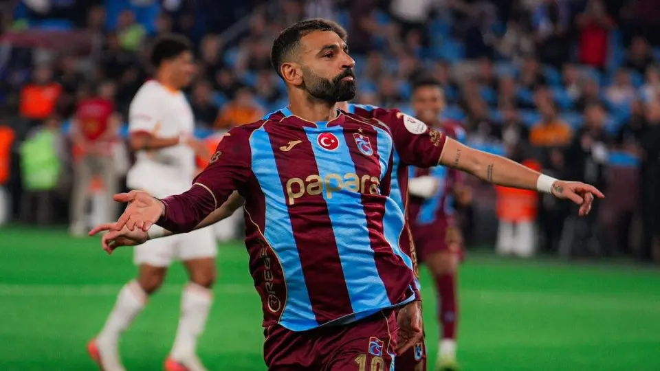 "مش بابا ولا ماما".. نجل لاعب طرابزون يفاجئ الجميع بإجابة عن محمد صلاح