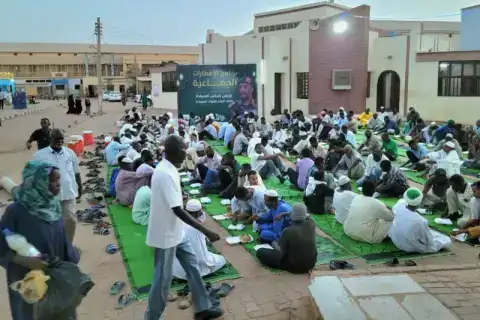 رمضان في السودان: عادات وتقاليد تتحدى الحرب والنزوح